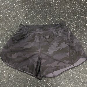 lululemon Black/Dark Grey Camo Women's Athletic Shorts